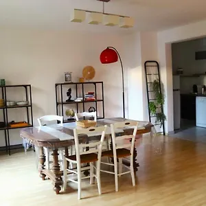 https://pretty-t3-in-the-heart-of-clermont-ferrand.hotels-rhonealpes.com